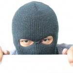 【自宅を守るためのセキュリティー情報】盗難車輸出を担う窃盗団の立役者! 『自動車窃盗団小学生情報収...